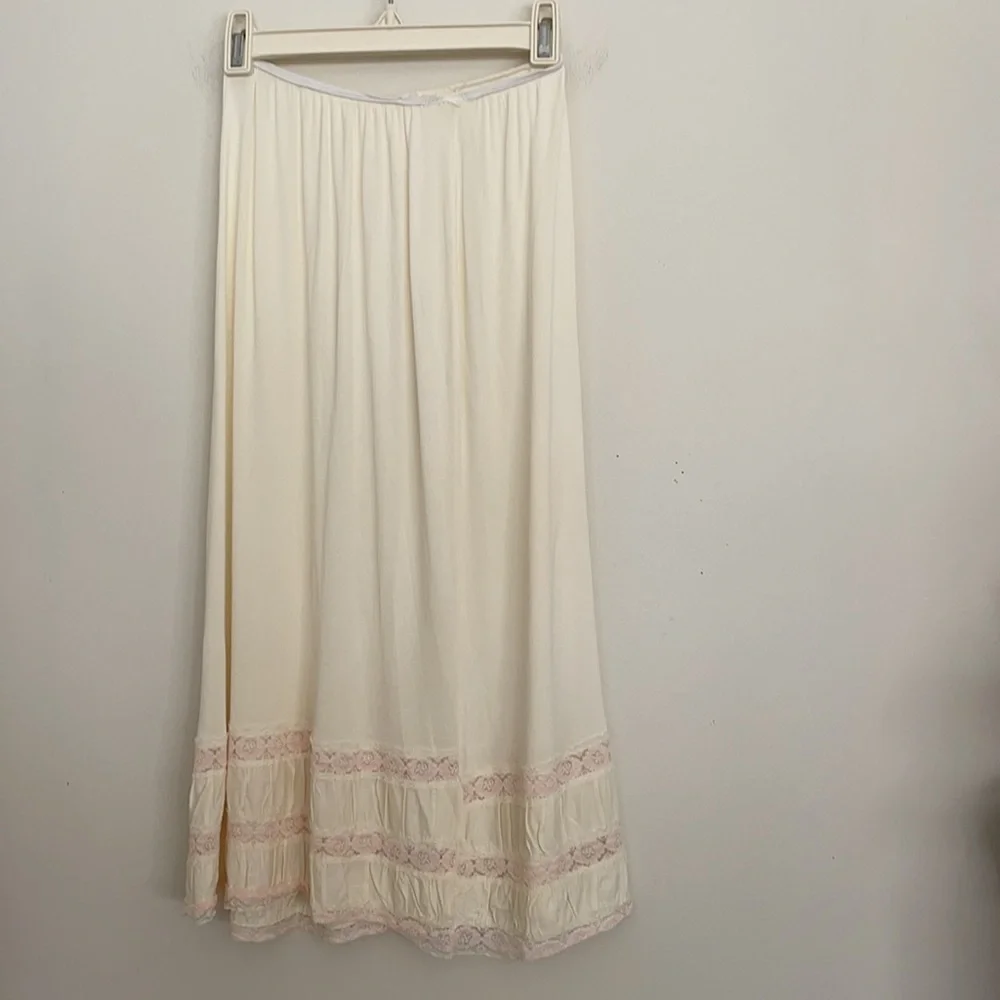 Vintage Women’s 60’s long slip - Picture 4 of 4